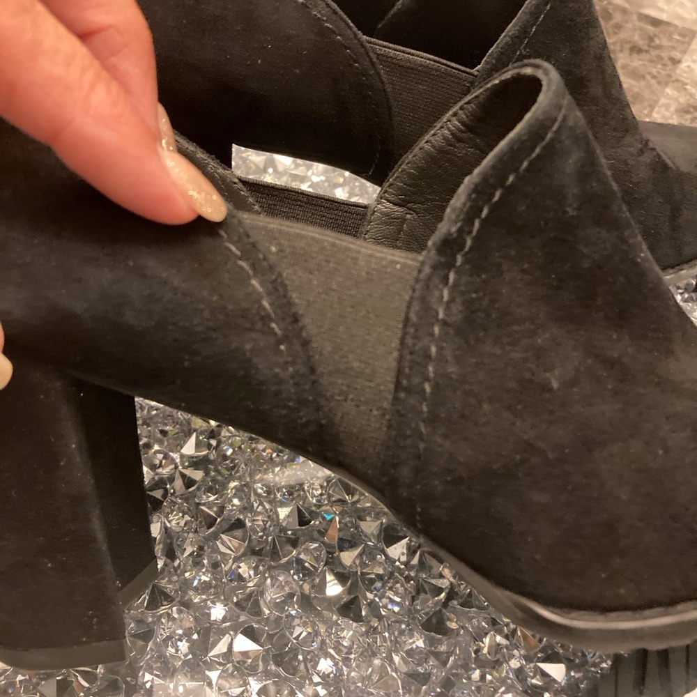 Stuart Weitzman Black Chunky Heel Suede Pump Spain Career Event Woman Size 8.5 - Picture 7 of 12